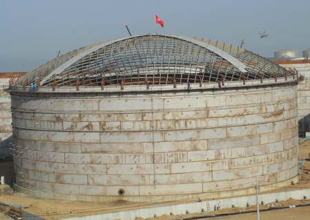 怎么用群吊電動(dòng)葫蘆提升浮盤拱頂式儲(chǔ)罐