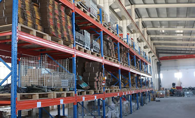 杭州冠航建筑爬架群吊環(huán)鏈電動葫蘆廠房